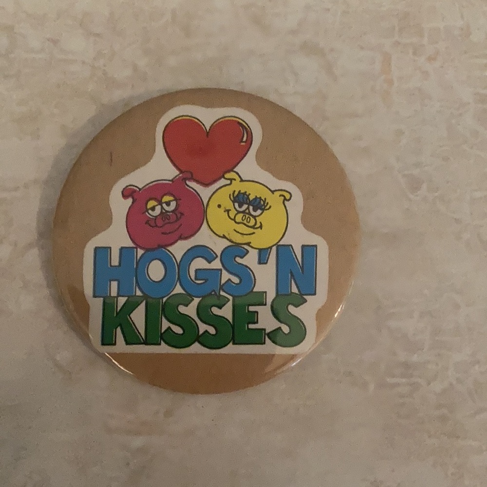 Clearance - Hogs and Kisses Vintage Pin / Button